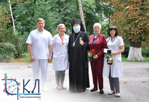 Лікарі ОКЛ отримали нагороди «За жертовність і любов до України» Лікарі ОКЛ отримали нагороди «За жертовність і любов до України»