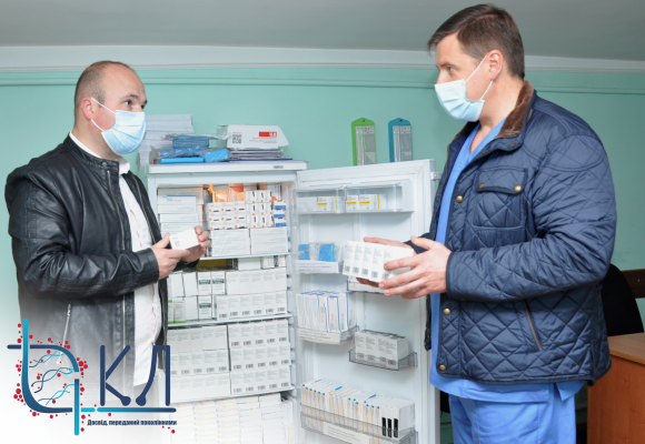 Чернівецька обласна лікарня отримала інноваційний медпрепарат для лікування COVID-19 Чернівецька обласна лікарня отримала інноваційний медпрепарат для лікування COVID-19